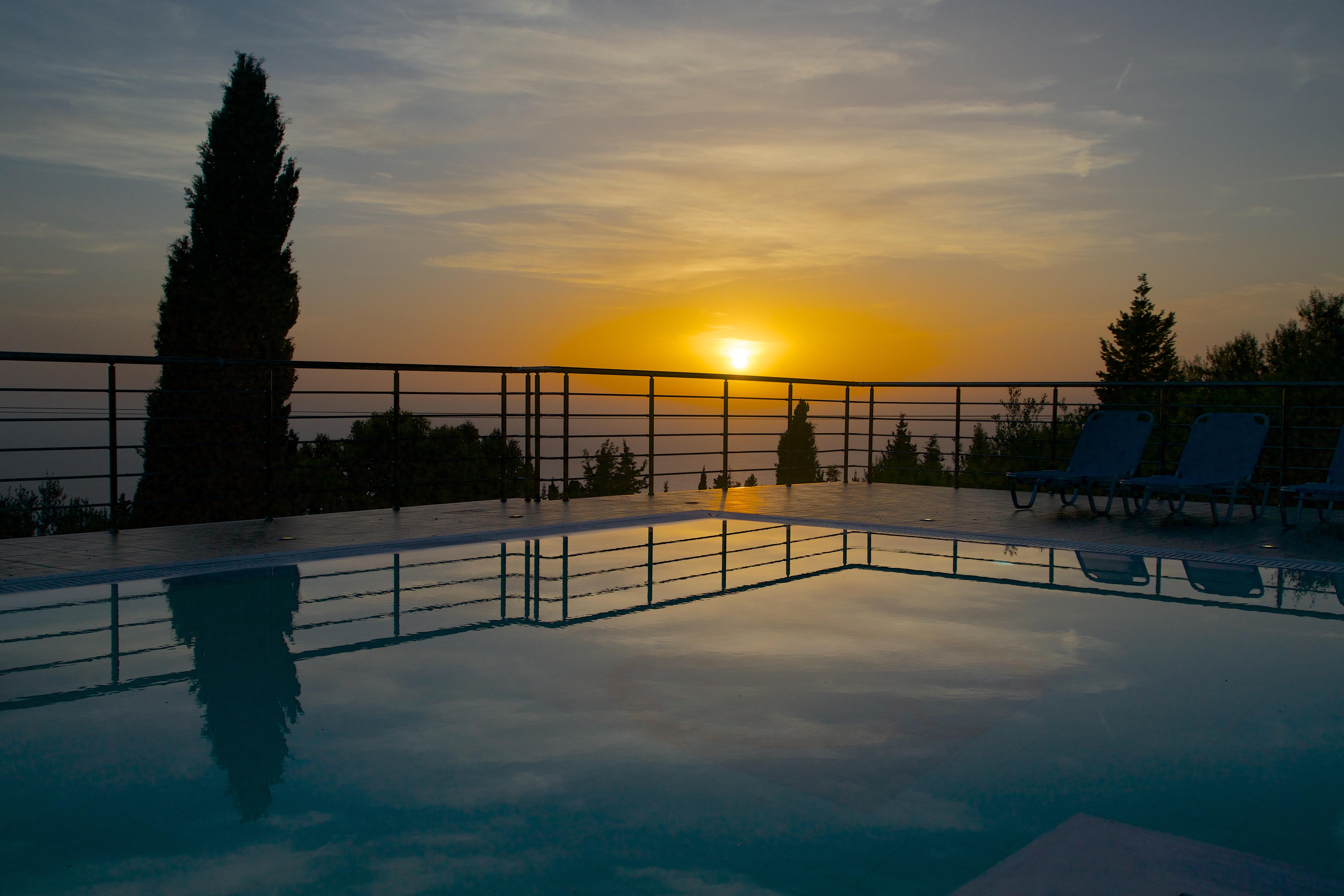 Studios Vrionis Panoramic Sunset Mesovounia  Bagian luar foto