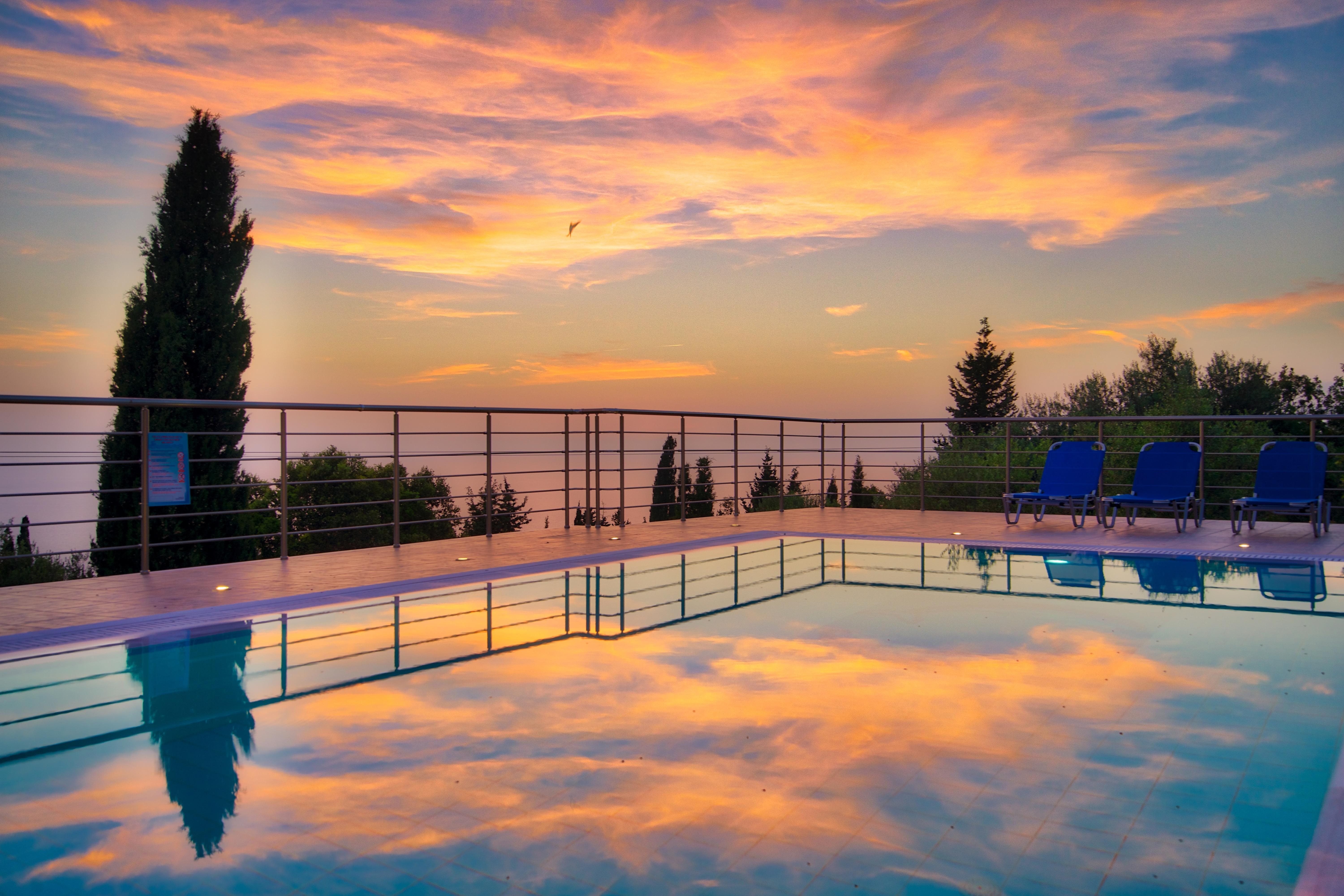 Studios Vrionis Panoramic Sunset Mesovounia  Bagian luar foto